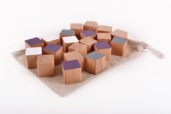 Dřevěné kostky fialové 20 kusů včetně látkového pytlíku
